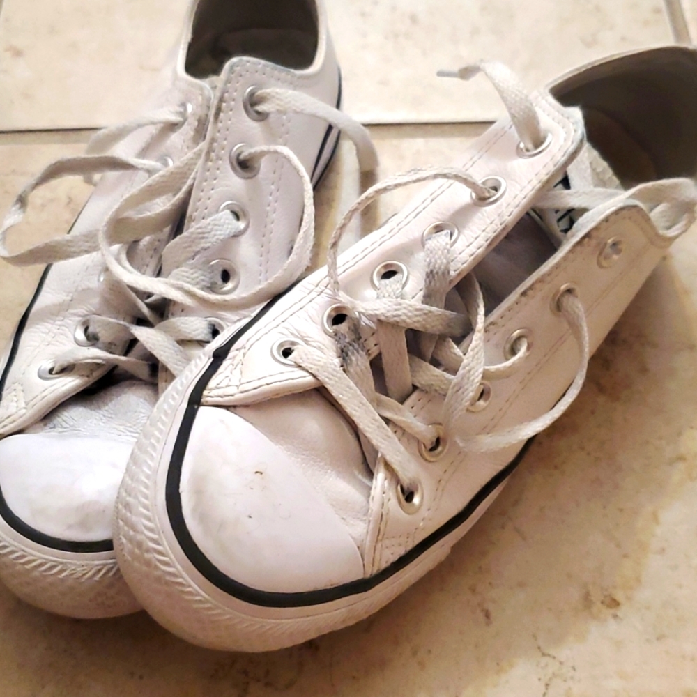 Converse Low tops white sneakers